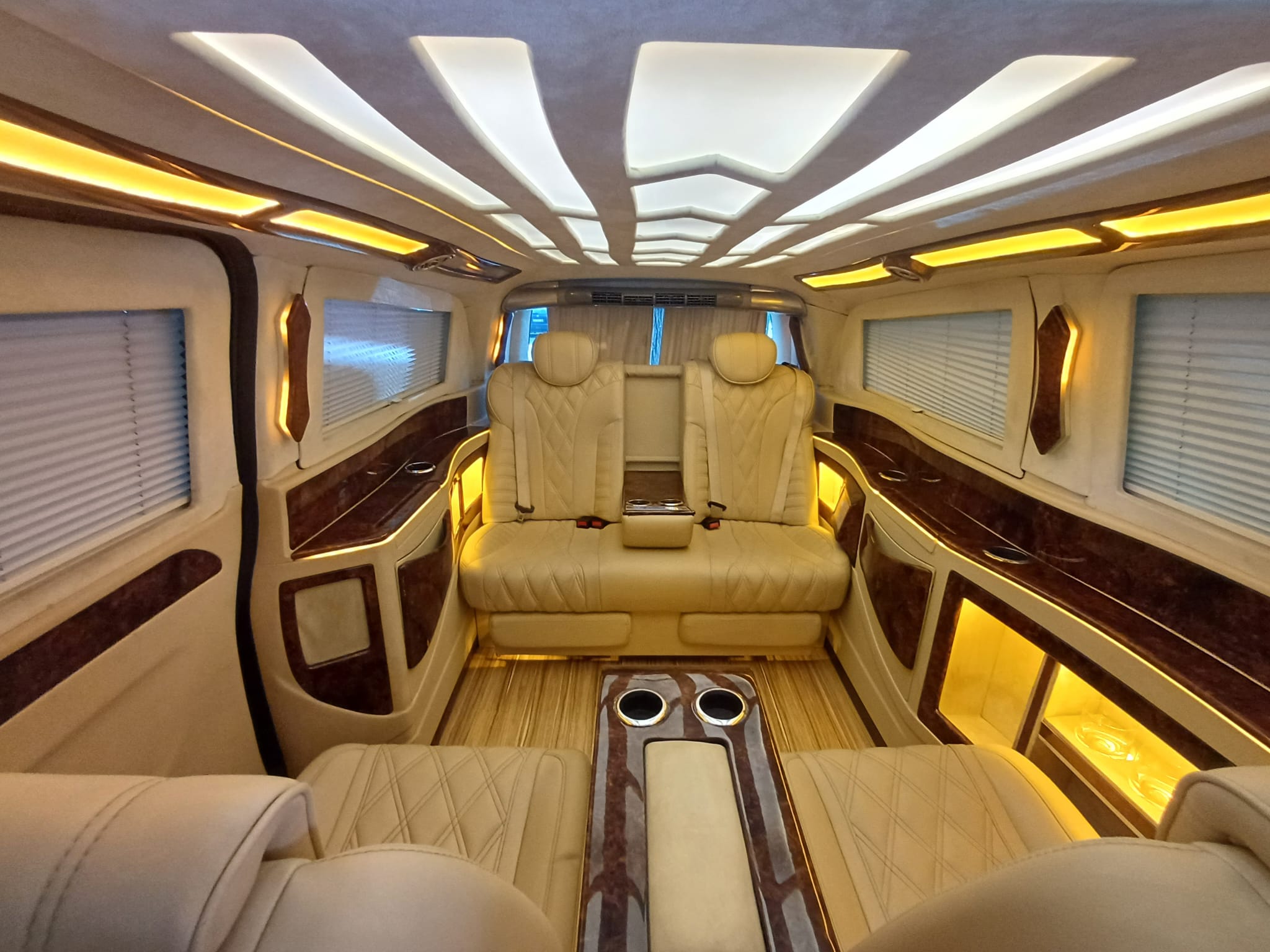 VIP Araç İçi Yıldız Tavan Tasarım